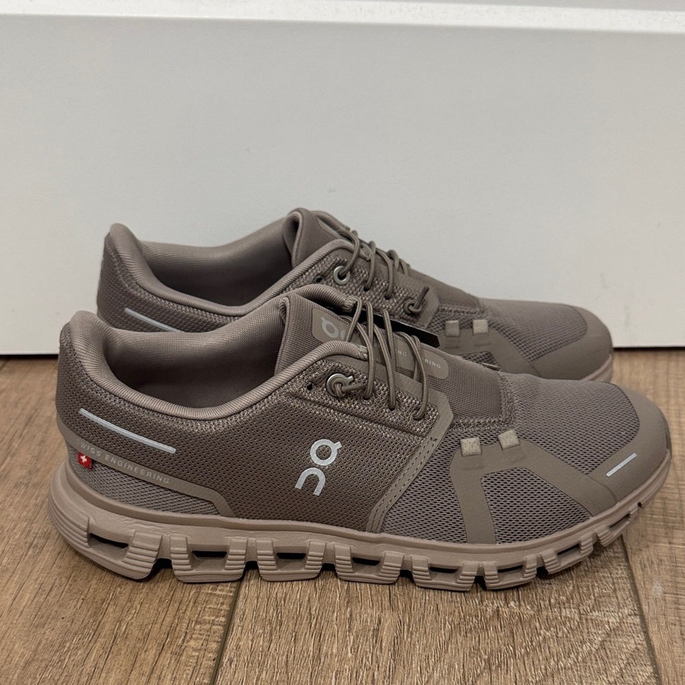 On Running Women's Sneakers (Cinder/Fog)